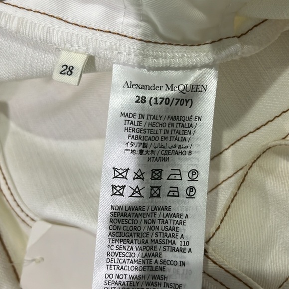 NWT Alexander McQueen White Straight Leg Denim Jeans Sz 28 - Picture 13 of 15